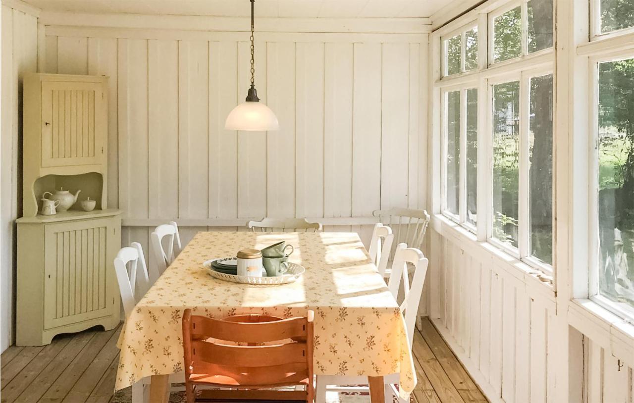 Amazing Home In Faerjestaden With Kitchen Εξωτερικό φωτογραφία